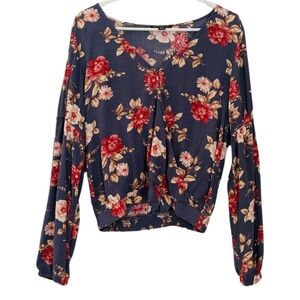 AMERICAN EAGLE Romantic Floral Long Sleeve V-Neck Blouse Top Size Medium